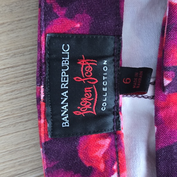 BANANA REPUBLIC L. Wren Scott Collection Red/Burgandy/Black Floral Pants 6 - Picture 2 of 5